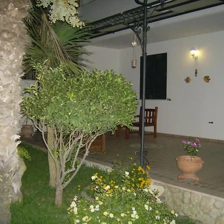Diomira